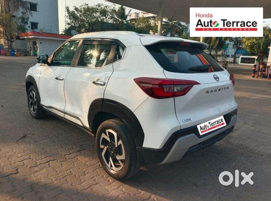 Nissan Magnite 1.0 Xv Turbo Cvt, 2022, Petrol