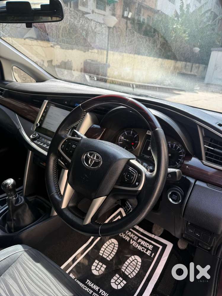 Toyota Innova Crysta [2020-ongoing] 2.4 Vx 8 Str, 2021, Diesel