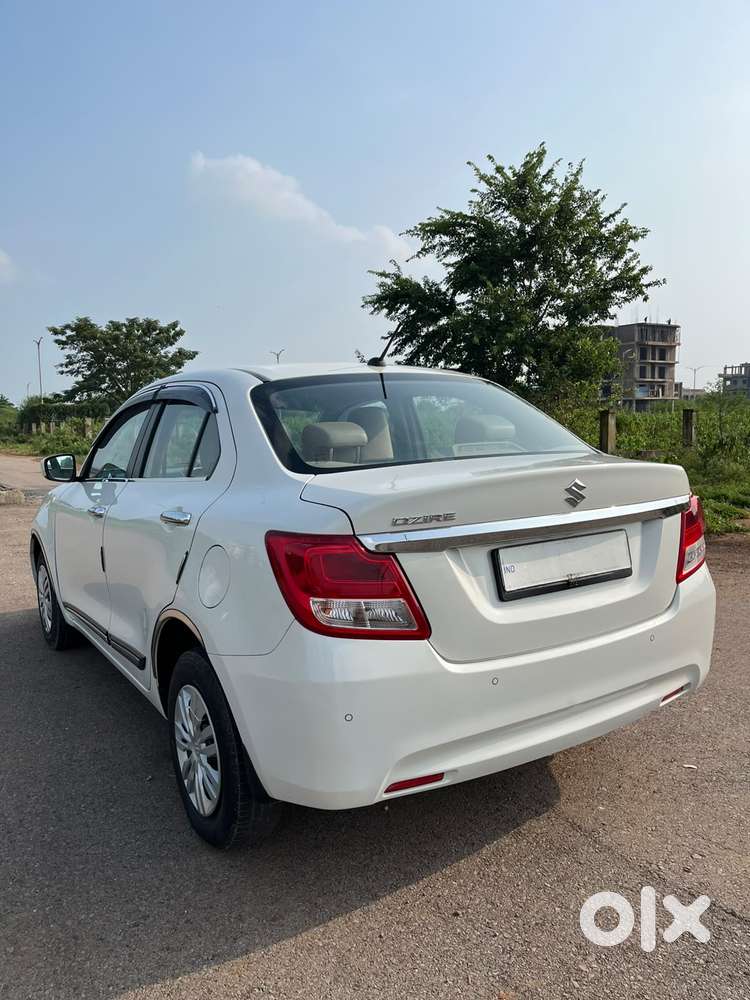 Maruti Suzuki Dzire 1.2 Vxi, 2023, Petrol