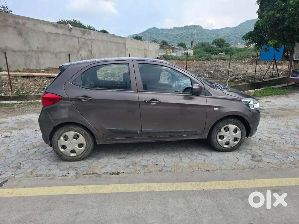 Tata Tiago 2018 Petrol Manual 72000 Km Cng Appeoved
