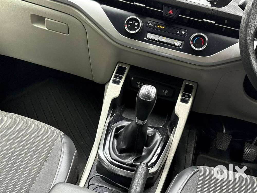 Kia Carens 1.5 Prestige 7 Str, 2024, Petrol