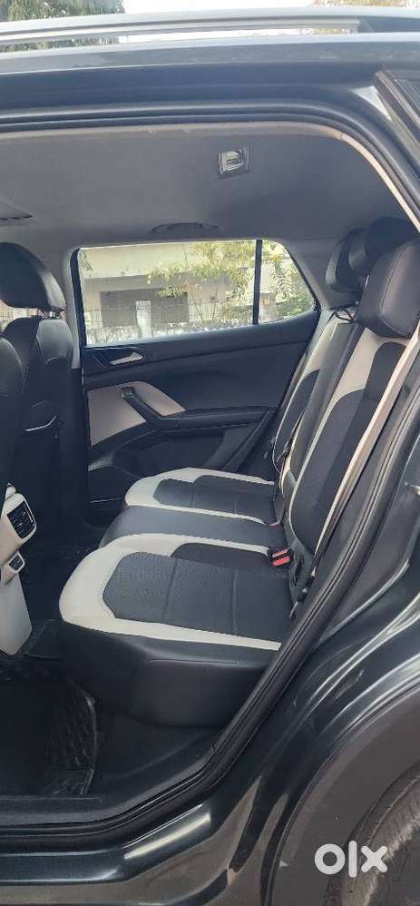 Volkswagen Taigun 1.0 Tsi Topline At, 2023, Petrol