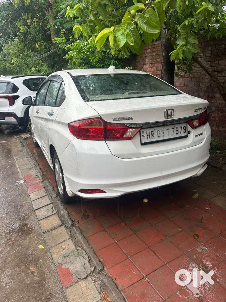 2015 Honda City Petrol Manual Well Maintained Single Handed