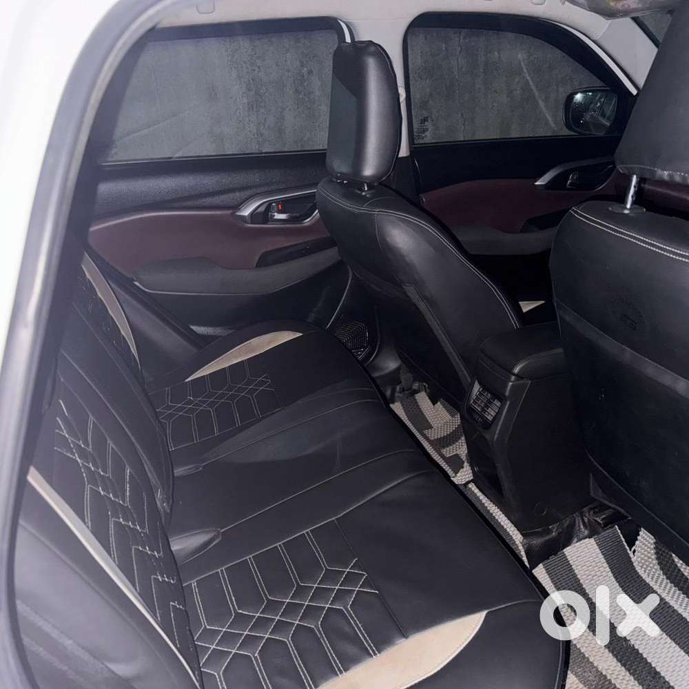 Maruti Suzuki Grand Vitara 2023 Petrol 32500 Km Driven