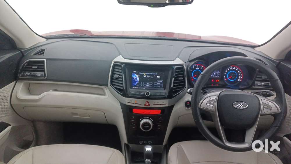 Mahindra Xuv300 1.2 W8 (o) Amt Petrol, 2022, Petrol