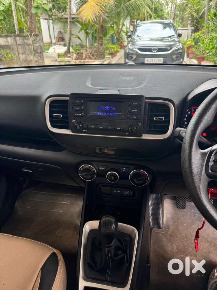 Hyundai Petrol Manual 2021