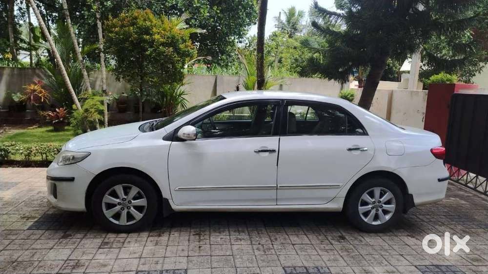 Toyota Corolla Altis 2012 Diesel Well Maintained