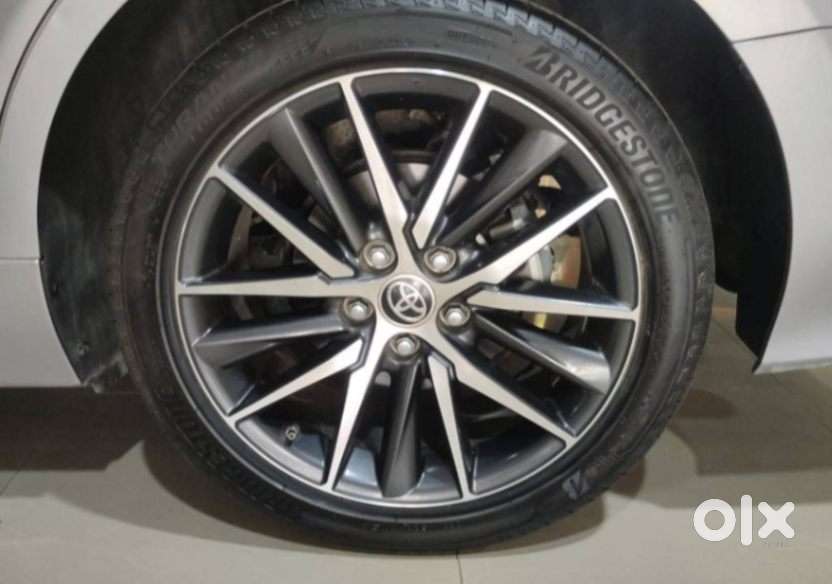 Toyota Camry 2.5 Hybrid, 2023, Petrol