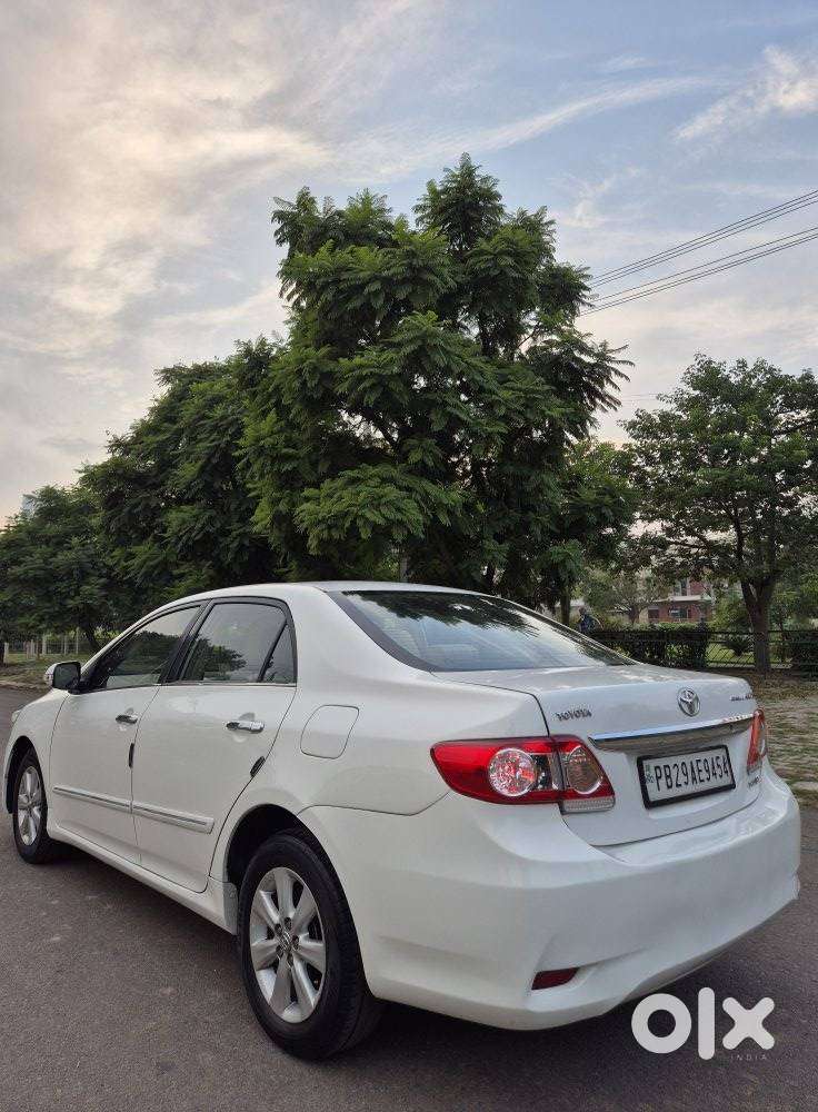 Toyota Corolla Altis 2010-2013 Diesel D4dg, 2011, Diesel
