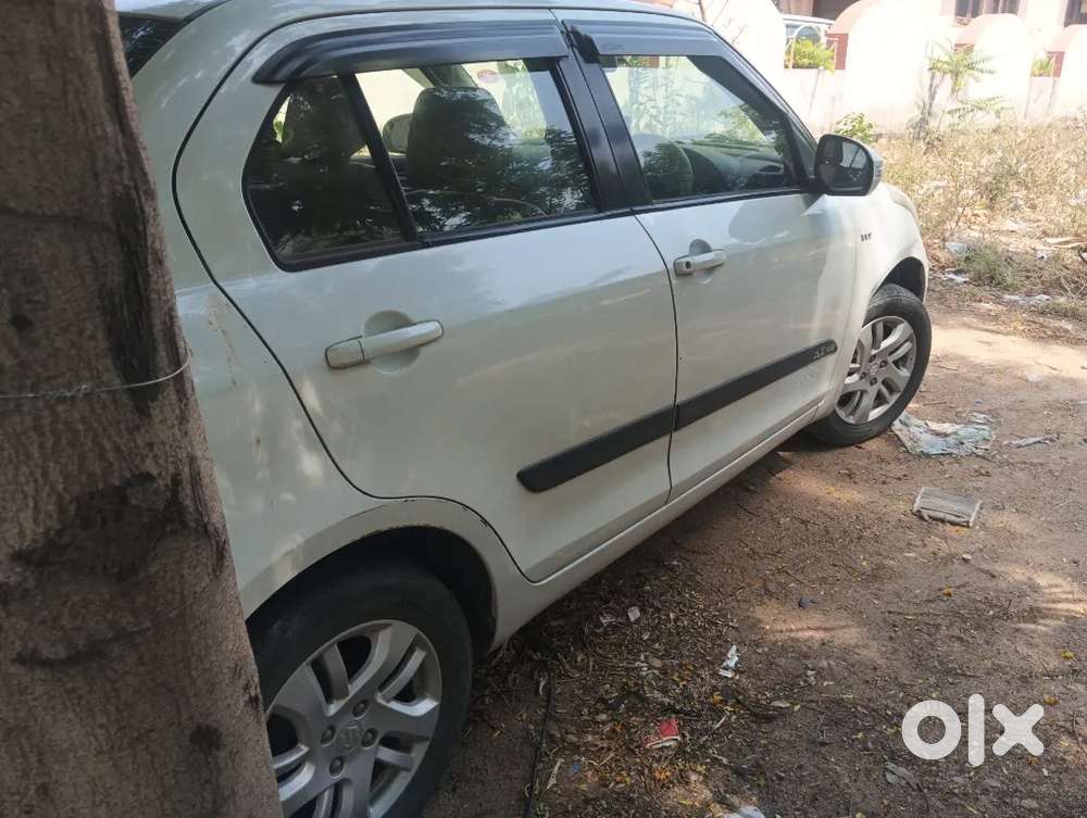 Maruti Suzuki Dzire 2013 Petrol ,single Hand Well Maintained