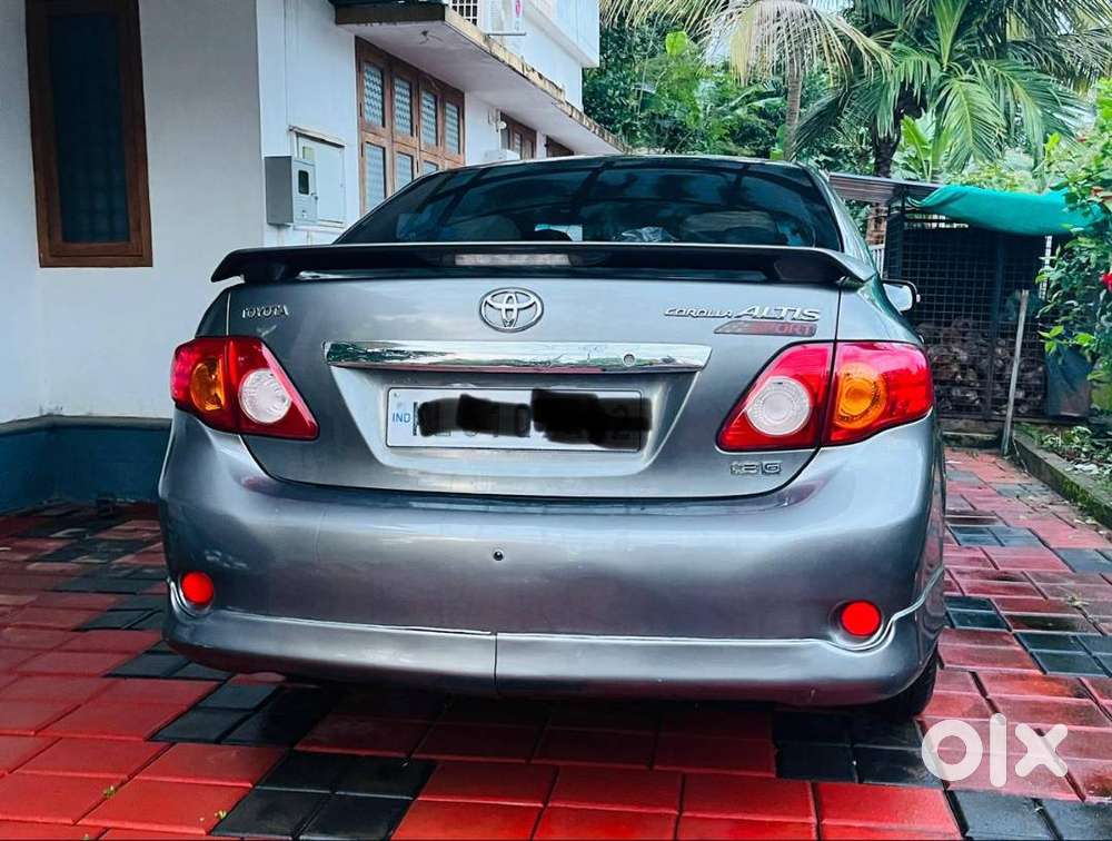 Toyota Altis Petrol 2010 Model 2 Owner  Re-registered At Kerala Ottapa