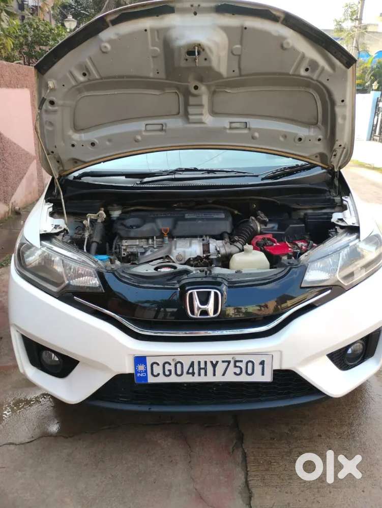 Honda Jazz 1.5 S 2015 28 Kmpl Mileage