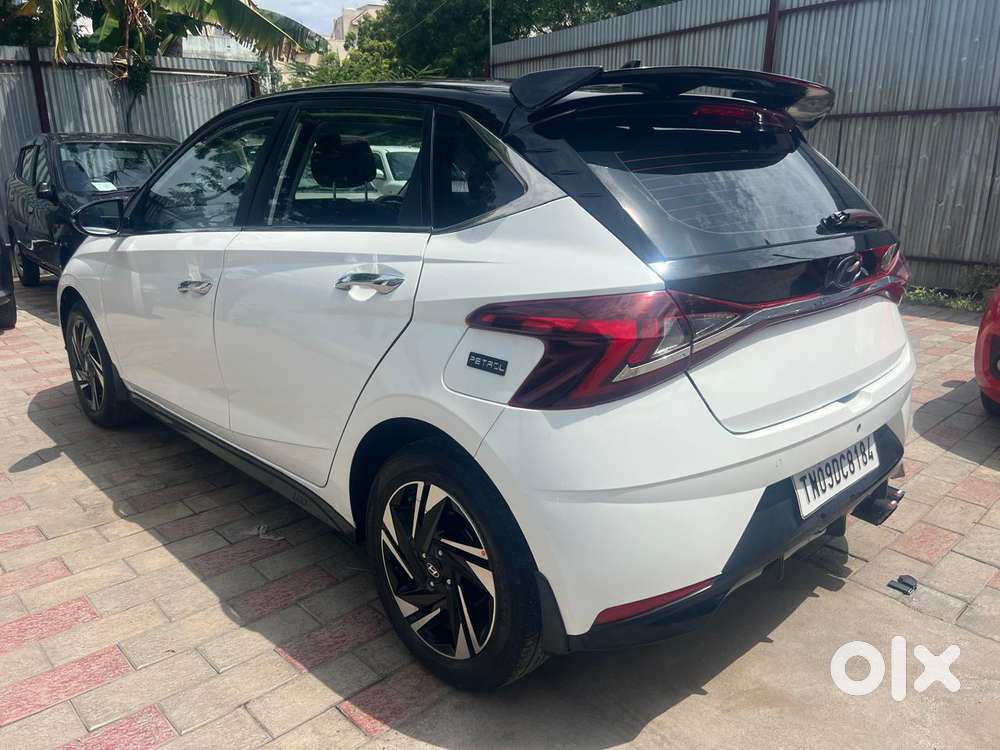 Hyundai New I20 1.2 Asta (o) Ivt, 2022, Petrol