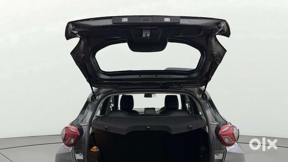 Tata Punch Accomplished Dazzle Amt Sunroof, 2023, Petrol