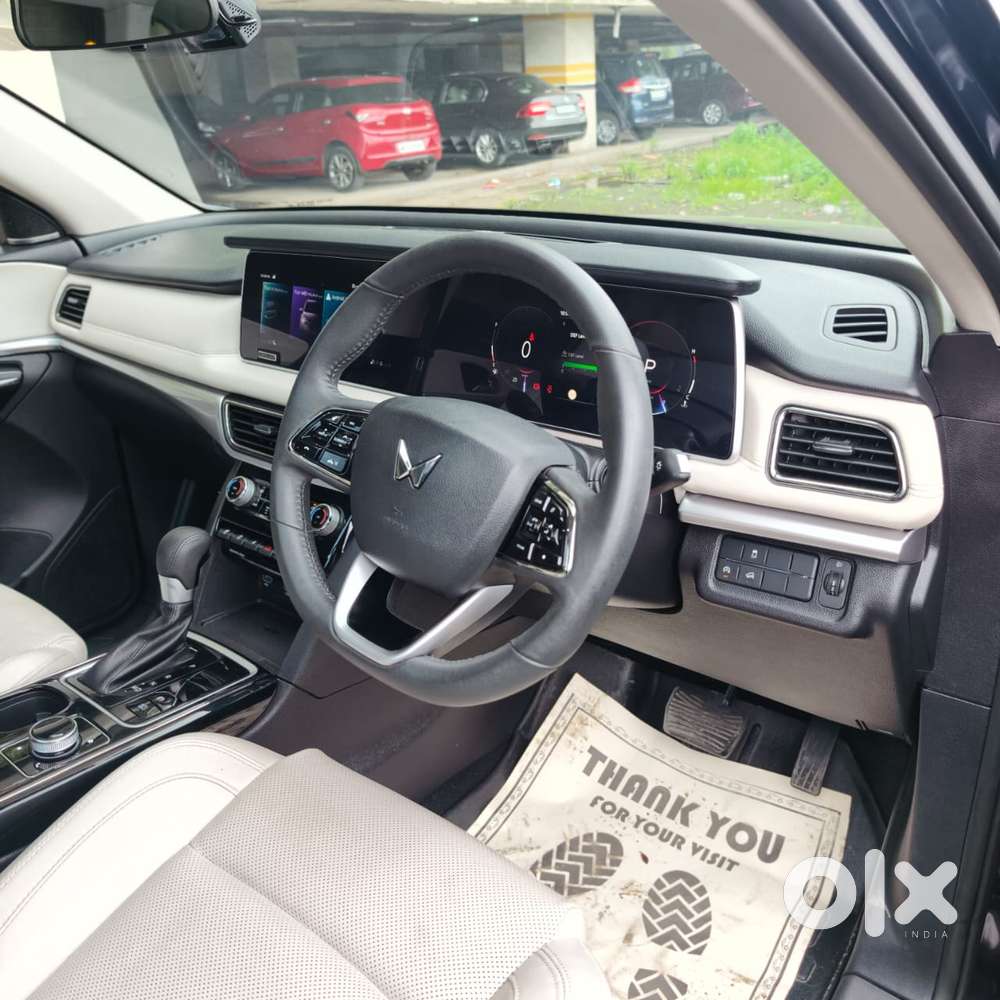 Mahindra Xuv700 Ax7l 6 Str At, 2025, Diesel