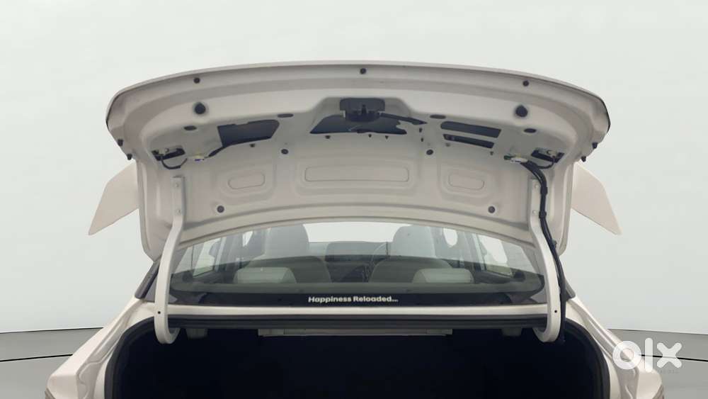 Hyundai Aura [2023-ongoing] 1.2 Sx (o) Manual, 2024, Petrol