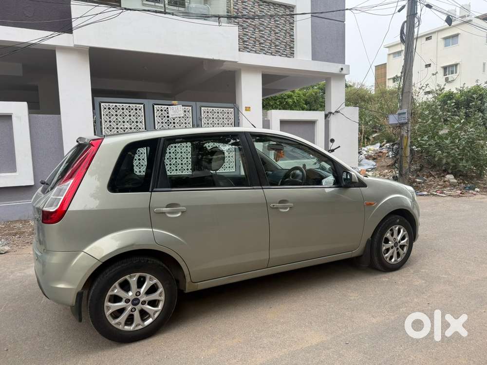 Ford Figo Petrol 2013