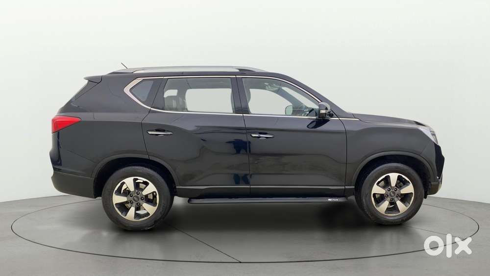 Mahindra Alturas G4 4x4 At, 2022, Diesel