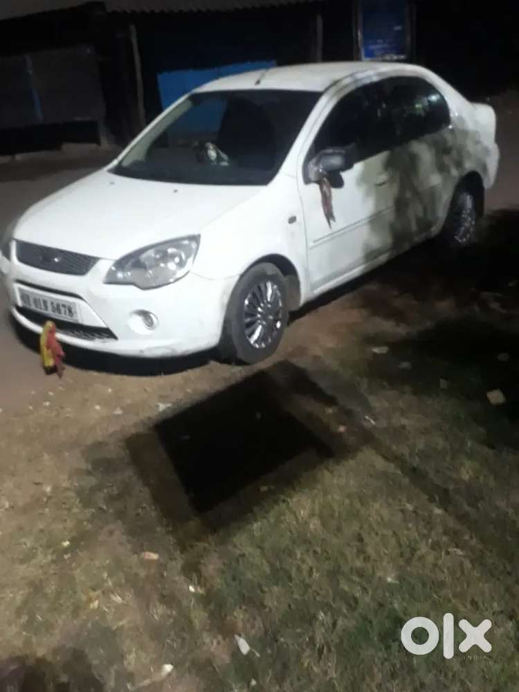 Ford Fiesta 1.4 Zxi 2014