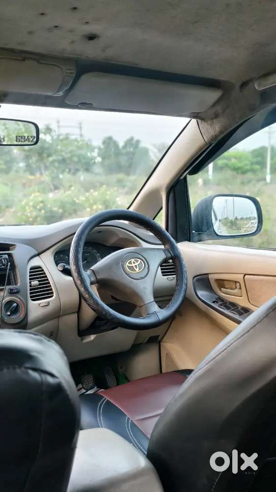 Toyota Innova Diesel 2010 Car