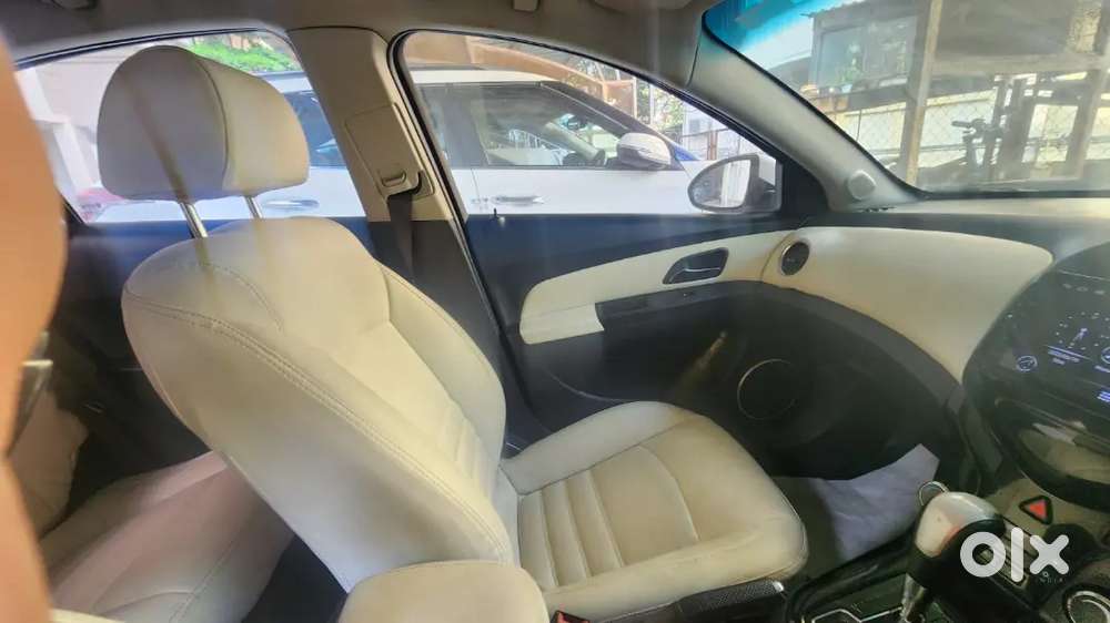Chevrolet Cruze 2011 Diesel 98000 Km Driven