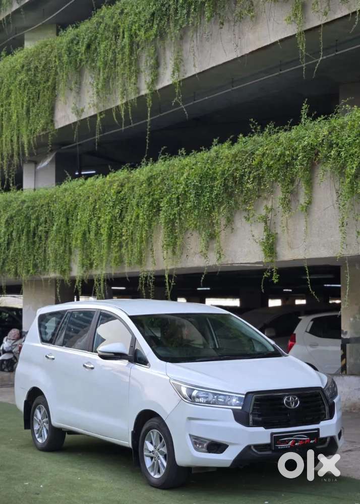 Toyota Innova Crysta [2020-ongoing] 2.4 Gx 7 Str, 2023, Diesel