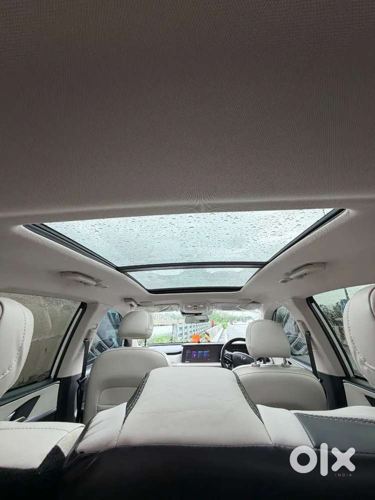 Mahindra Xuv700 2023 Year