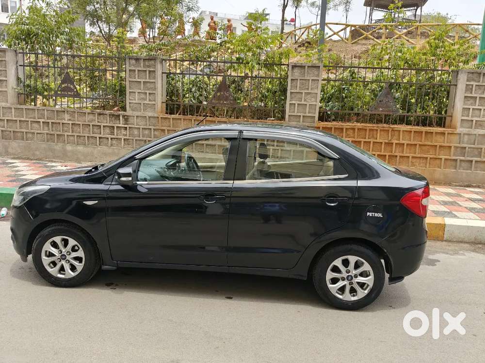 Ford Figo Aspire 2018 Petrol 120000 Km Driven