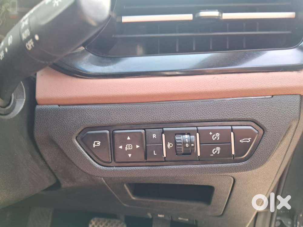 Mg Hector Plus Savvy Pro 1.5 Turbo Petrol Cvt 6 Str, 2023, Petrol