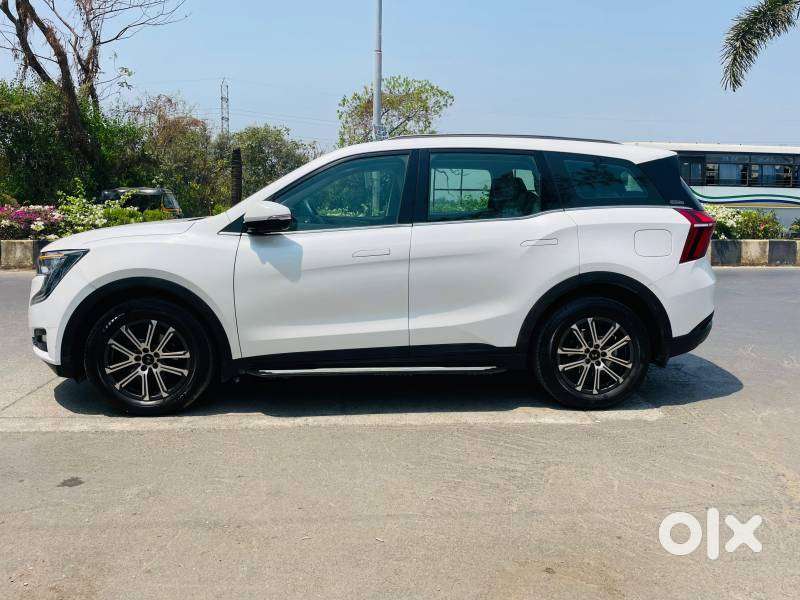 Mahindra Xuv700 2.0 Ax 7 Petrol At Luxury Pack Str, 2025, Petrol