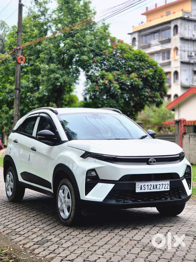 Tata Nexon Smart 1.2 Revotron Petrol 5 Mt, 2024, Petrol