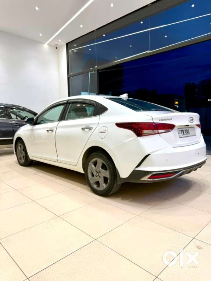 Hyundai Verna 1.5 Sx Petrol Mt, 2021, Petrol