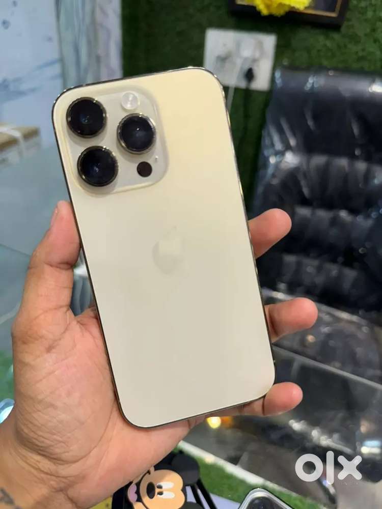 Iphone 14 pro in gold colour