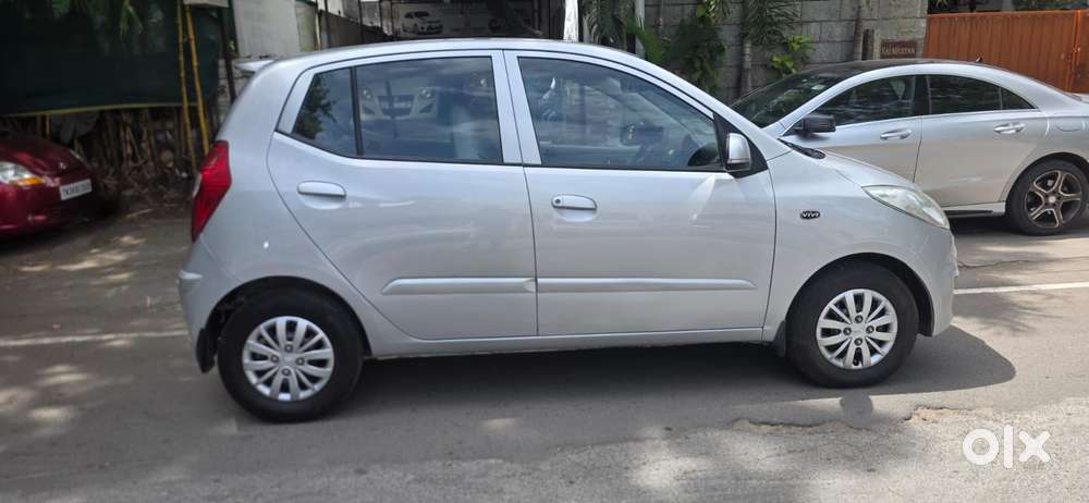Hyundai I10 Sportz At, 2013, Petrol