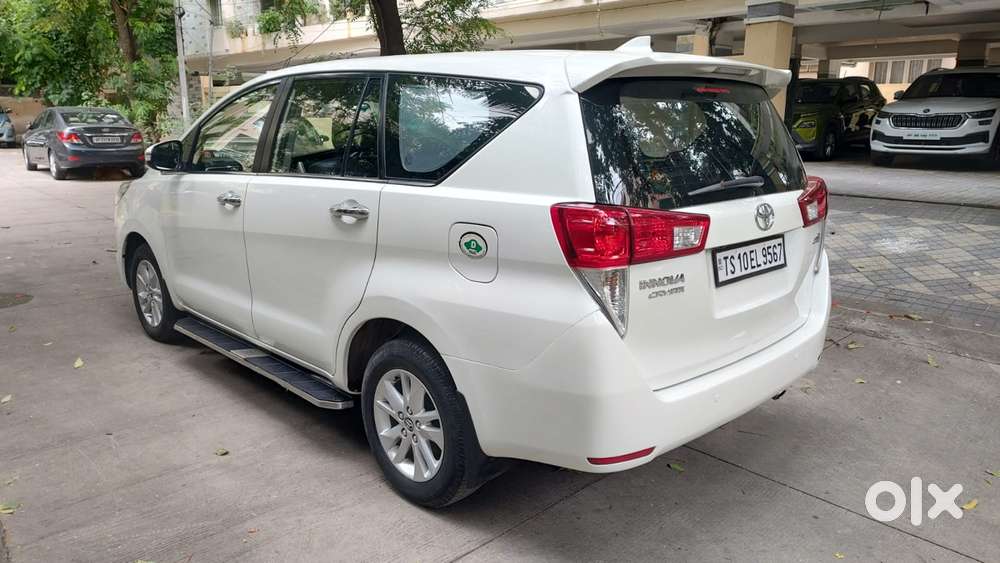 Toyota Innova Crysta 2.4 V 8 Str, 2017, Diesel