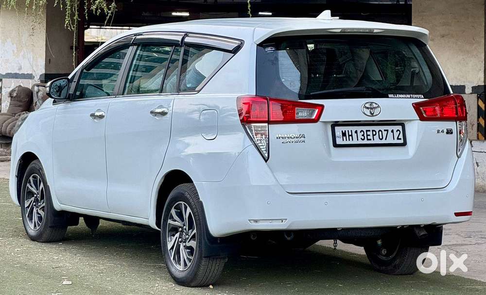 Toyota Innova Crysta 2.4 V, 2025, Diesel