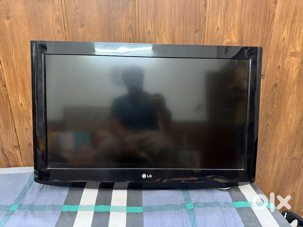 LG makes  32 lcd
