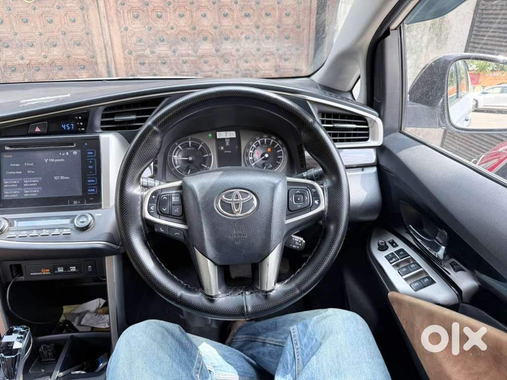 Toyota Innova Crysta 2016