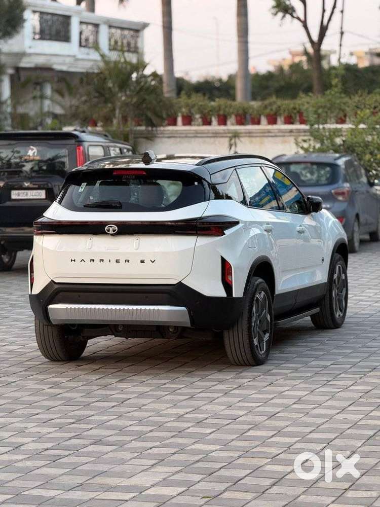 Tata Harrier Ev Xz Lux, 2025, Electric