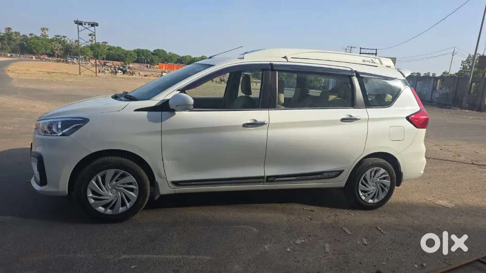 Maruti Suzuki Ertiga 2025 Cng &13989 Km Driven