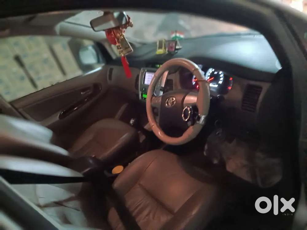 Toyota Innova 2015 Diesel Well Maintained