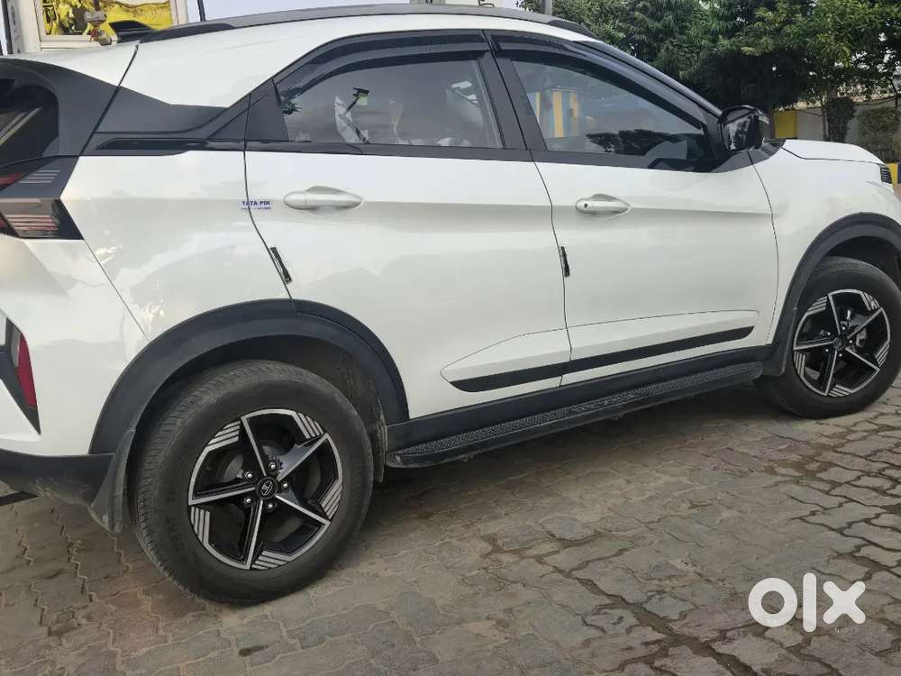 Tata Nexon Creative Petrol 2026
