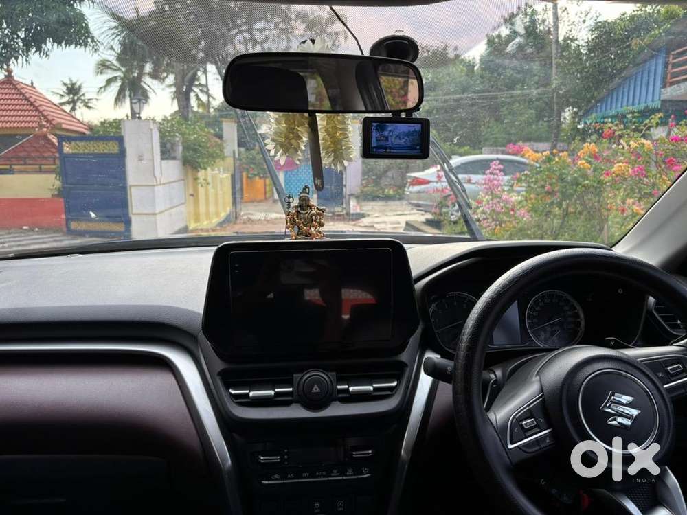 Maruti Suzuki Grand Vitara 2025 Petrol 4988 Km Driven