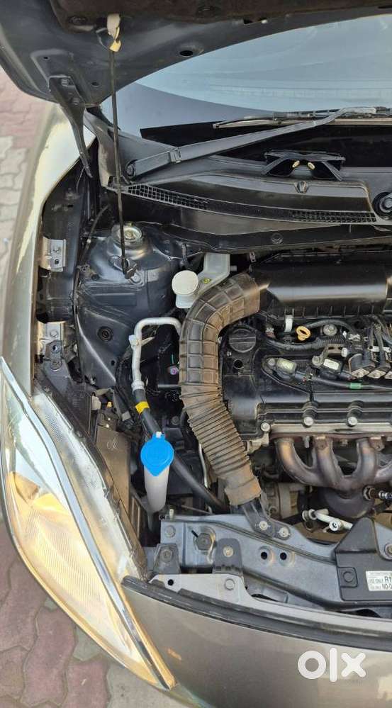 Maruti Suzuki Swift Vxi Cng, 2018, Cng & Hybrids