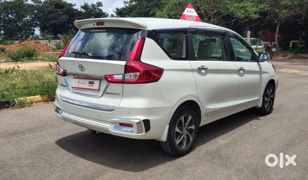 Toyota Rumion V Mt, 2024, Petrol