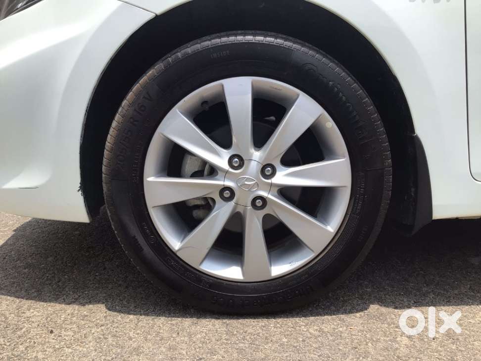 Hyundai Verna Vtvt 1.6 Sx, 2013, Petrol