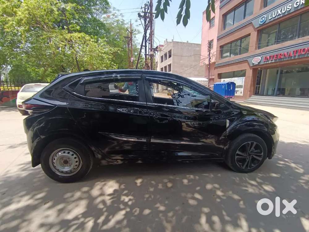 Tata Altroz 2024 Petrol Good Condition