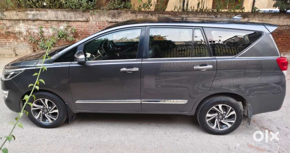 Toyota Innova Crysta 2.4 Z 7 Str, 2016, Diesel