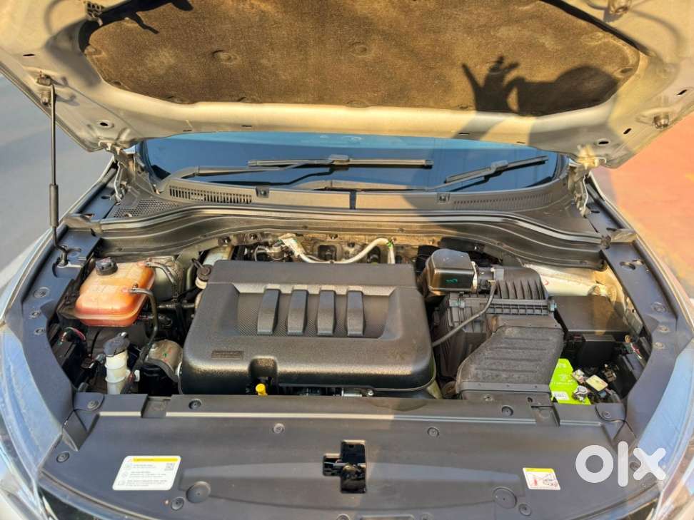 Mahindra Xuv700 2.2 Ax 7 Diesel At Luxury Pack Str, 2022, Diesel