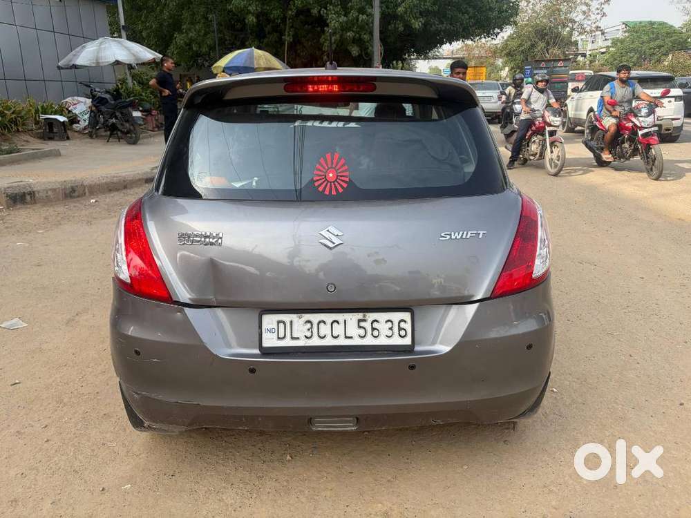 Maruti Suzuki Swift Lxi 2017